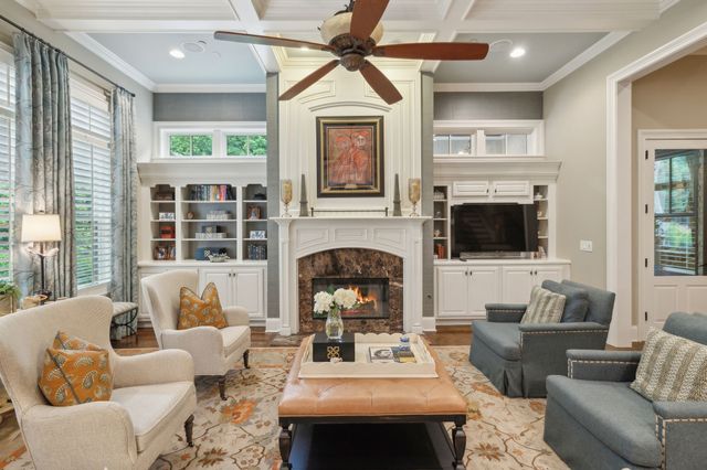 1025 Falling Leaf Cir, Brentwood, TN 37027