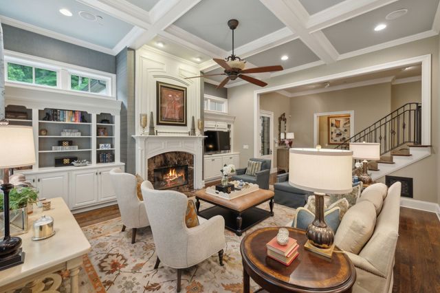 1025 Falling Leaf Cir, Brentwood, TN 37027