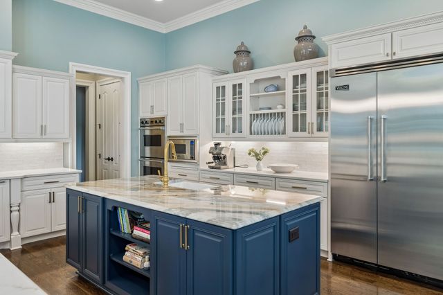 1025 Falling Leaf Cir, Brentwood, TN 37027