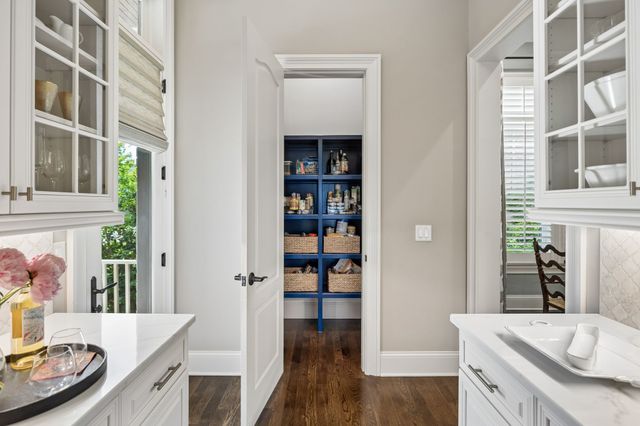 1025 Falling Leaf Cir, Brentwood, TN 37027