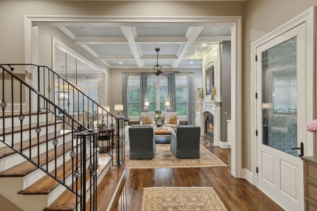 1025 Falling Leaf Cir, Brentwood, TN 37027