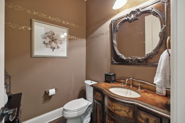 1025 Falling Leaf Cir, Brentwood, TN 37027