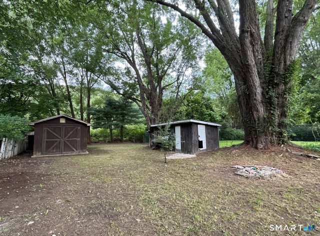 91 Taftville Occum Road, Norwich, CT 06360