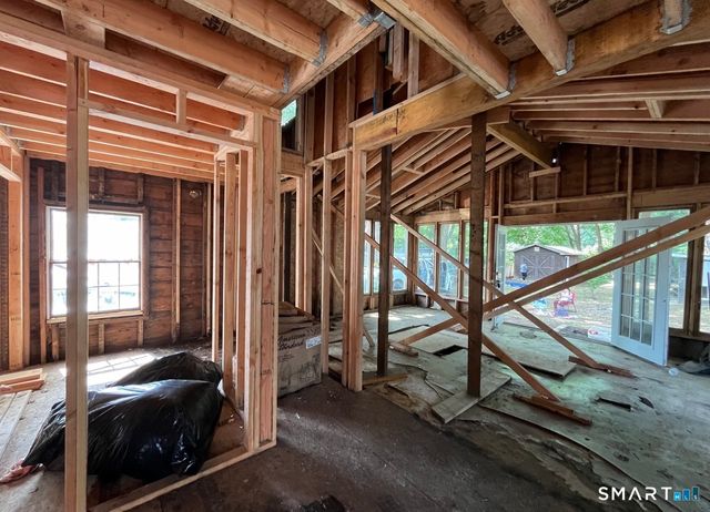 91 Taftville Occum Road, Norwich, CT 06360