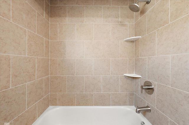 20945 Hampton Road, Harper Woods, MI 48225