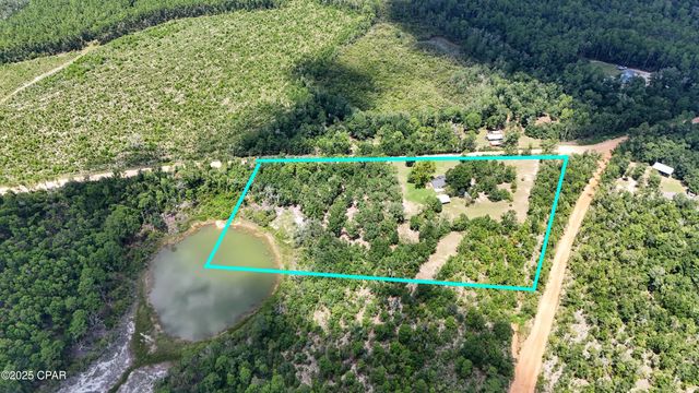 1371 Deadening Road, Chipley, FL 32428