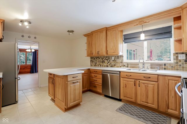 8615 Manderley Drive, Indianapolis, IN 46240