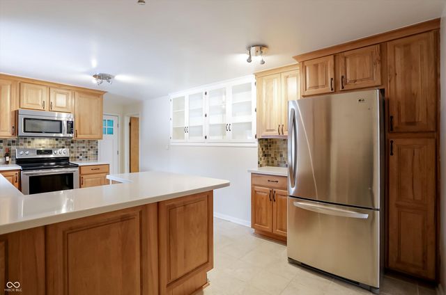 8615 Manderley Drive, Indianapolis, IN 46240