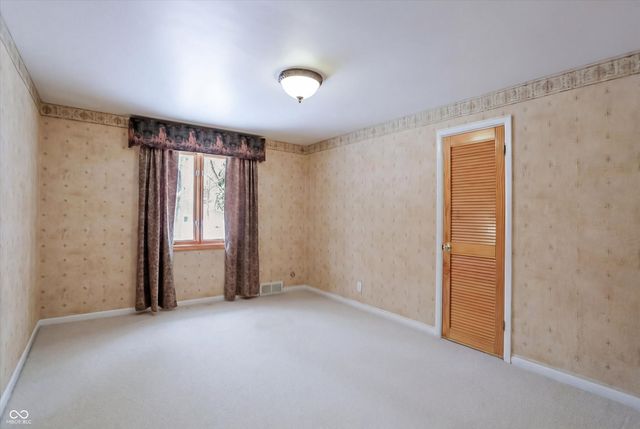 8615 Manderley Drive, Indianapolis, IN 46240