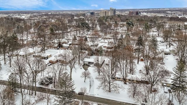 8615 Manderley Drive, Indianapolis, IN 46240