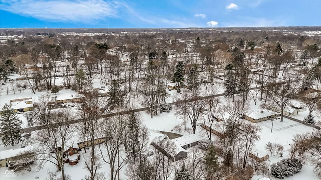 8615 Manderley Drive, Indianapolis, IN 46240