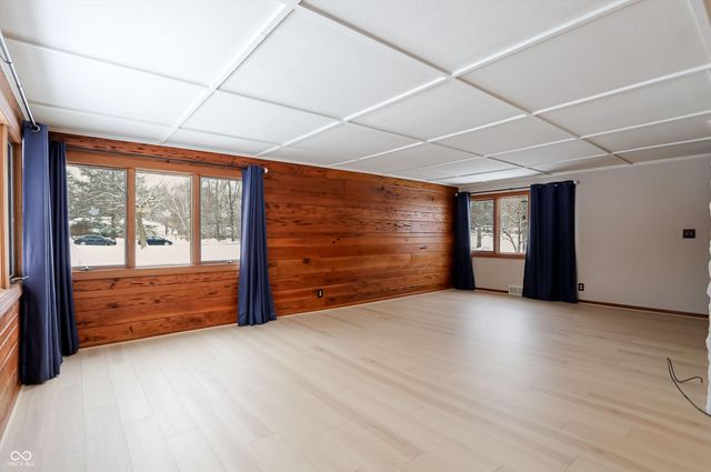 8615 Manderley Drive, Indianapolis, IN 46240