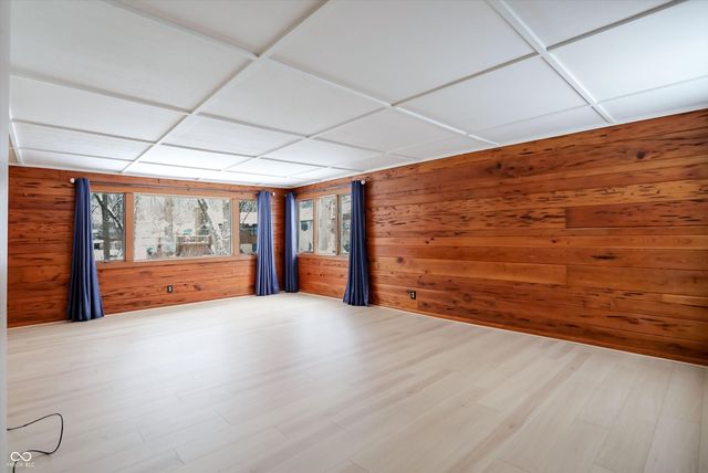 8615 Manderley Drive, Indianapolis, IN 46240