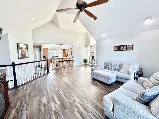 25687 Magnolia Circle, Maryville, MO 64468