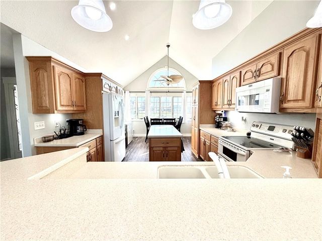 25687 Magnolia Circle, Maryville, MO 64468