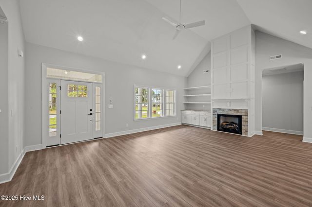 407 Vicksburg Court, Havelock, NC 28532