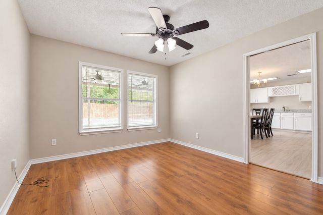 2813 Custer Drive, Corinth, TX 76210