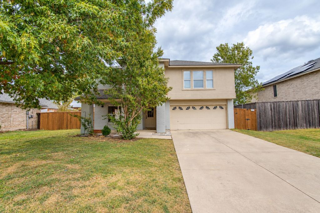 2813 Custer Drive, Corinth, TX 76210