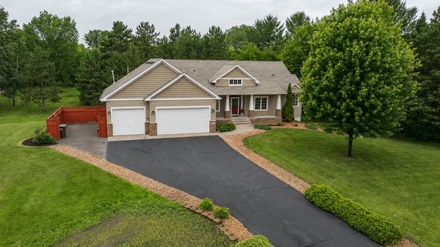 15004 Cherokee Drive N, Rogers, MN 55374