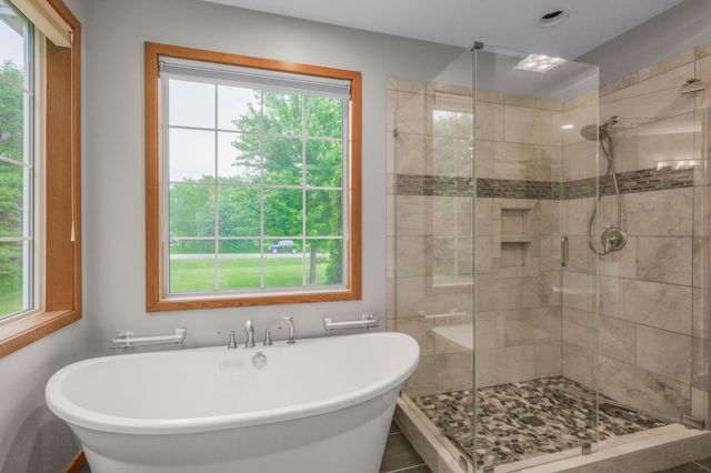 15004 Cherokee Drive N, Rogers, MN 55374