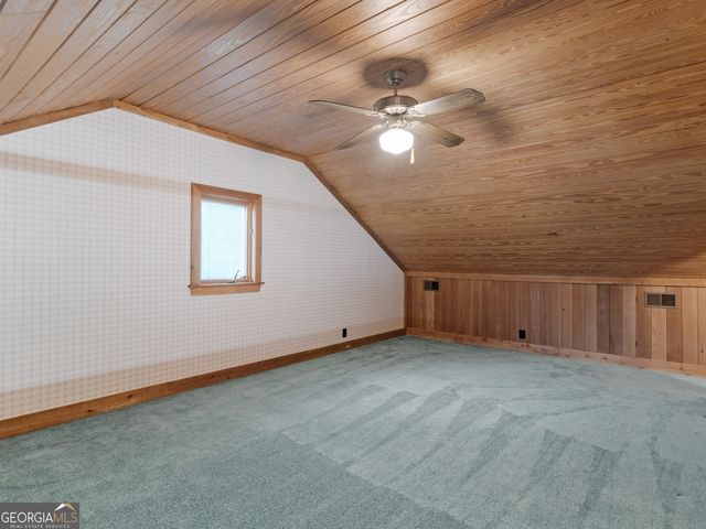 210 Roberts Point Road, Jackson, GA 30233