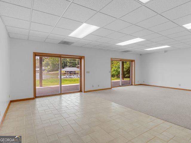 210 Roberts Point Road, Jackson, GA 30233