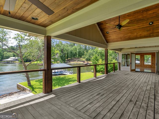 210 Roberts Point Road, Jackson, GA 30233