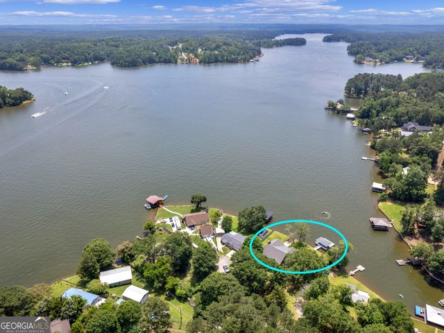 210 Roberts Point Road, Jackson, GA 30233