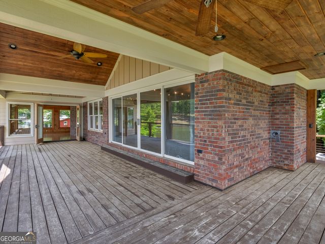 210 Roberts Point Road, Jackson, GA 30233