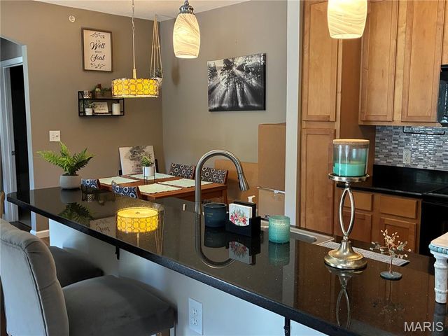 37 Kassebaum Lane 207, Mehlville, MO 63129