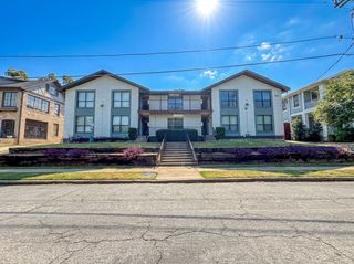 810 Blaylock Drive 203, Dallas, TX 75203