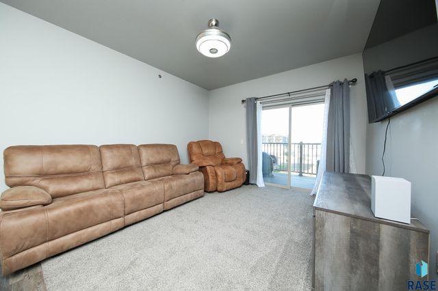 7701 S Townsley Ave Avenue 214, Sioux Falls, SD 57108