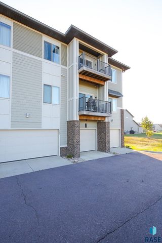 7701 S Townsley Ave Avenue 214, Sioux Falls, SD 57108