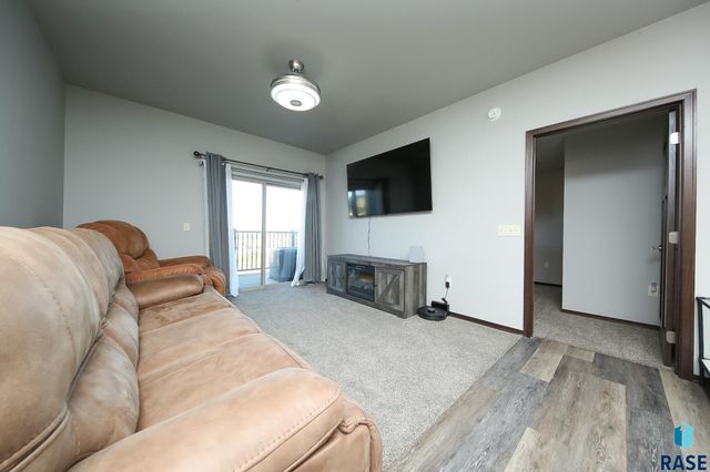 7701 S Townsley Ave Avenue 214, Sioux Falls, SD 57108