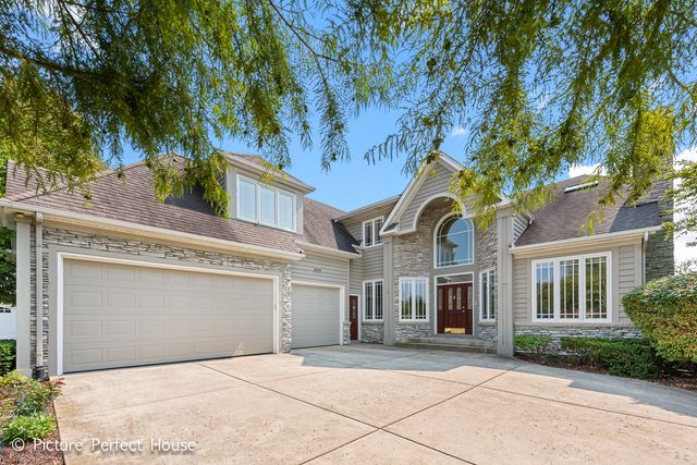 3571 SCOTTSDALE Circle, Naperville, IL 60564