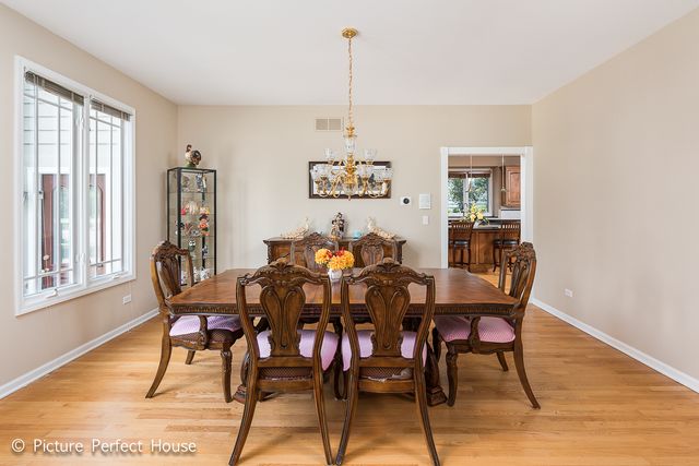 3571 SCOTTSDALE Circle, Naperville, IL 60564