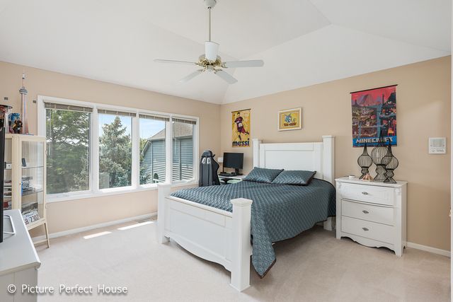 3571 SCOTTSDALE Circle, Naperville, IL 60564
