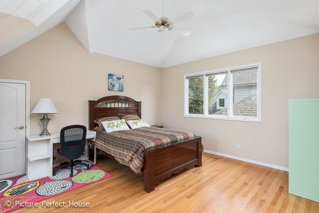 3571 SCOTTSDALE Circle, Naperville, IL 60564