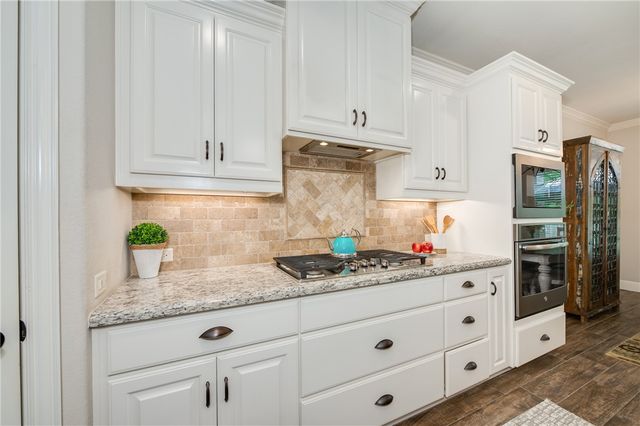 3417 Dovecote Way, Bryan, TX 77808