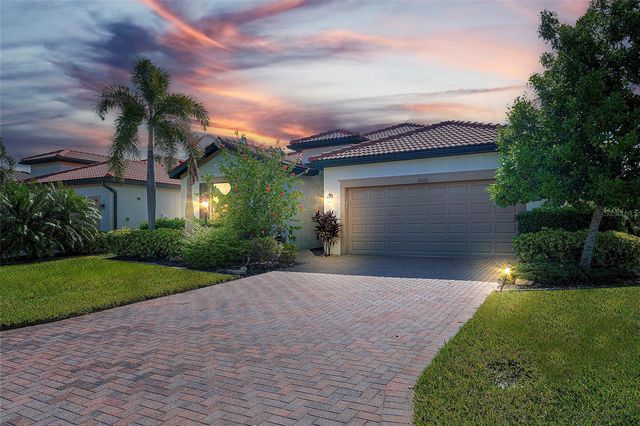 10016 CARNOUSTIE PLACE, Bradenton, FL 34211