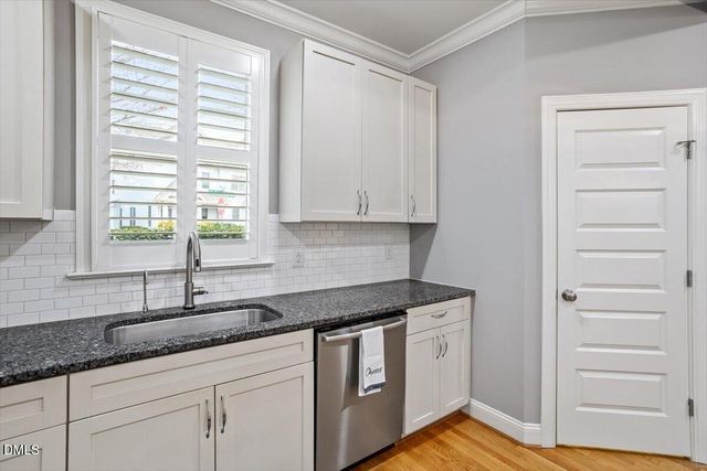 405 Jewell Drive, Chapel Hill, NC 27516