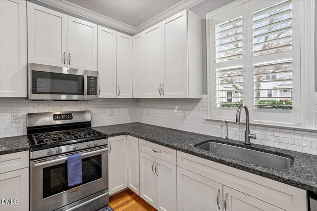 405 Jewell Drive, Chapel Hill, NC 27516