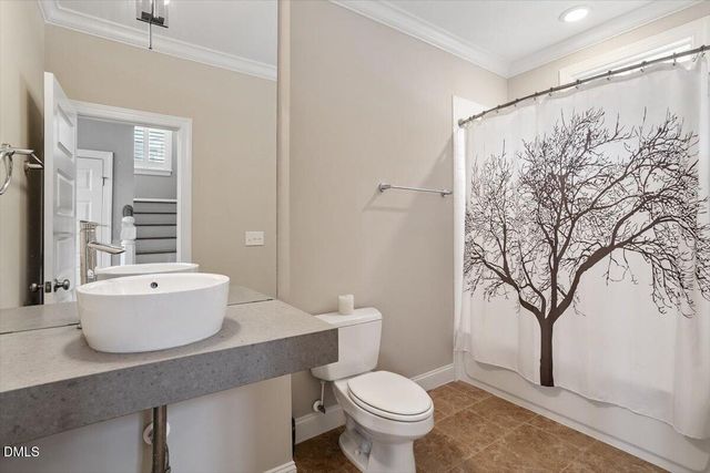 405 Jewell Drive, Chapel Hill, NC 27516