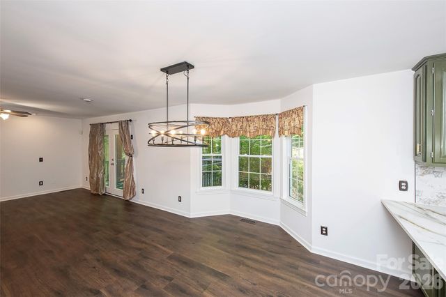 8327 Loma Linda Lane, Waxhaw, NC 28173