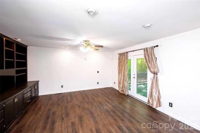 8327 Loma Linda Lane, Waxhaw, NC 28173