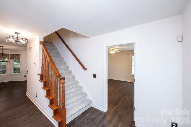 8327 Loma Linda Lane, Waxhaw, NC 28173