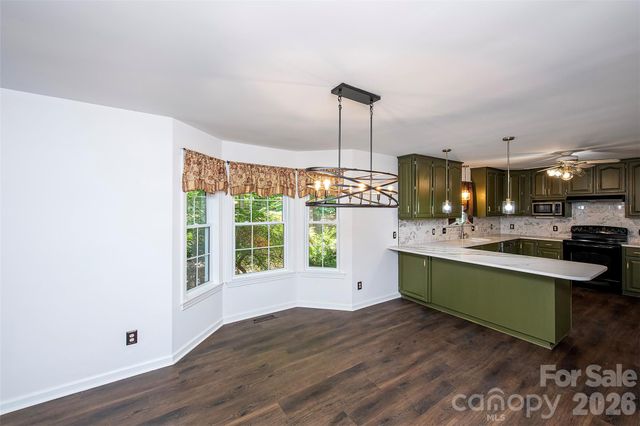 8327 Loma Linda Lane, Waxhaw, NC 28173