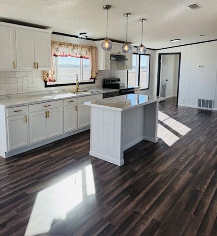 8391 Alice Circle, Quinlan, TX 75474