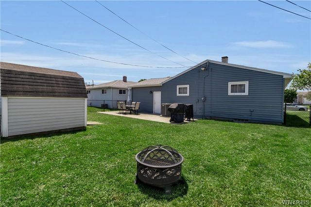 61 Bay Lane, Cheektowaga, NY 14225