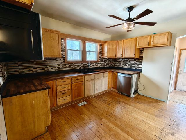 3839 Roche Street, Hobart, IN 46342